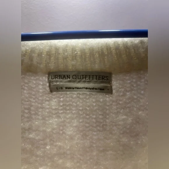 Urban Outfitters Ivory Pullover Sweater - Picture 5 of 8